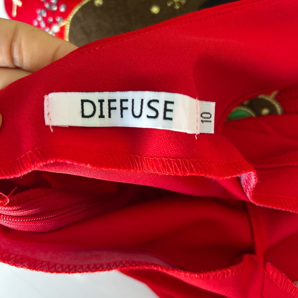 Elegant Diffuse Size 6 Bright Red One-Shoulder Valentines Party Mini Dress - Picture 2 of 5